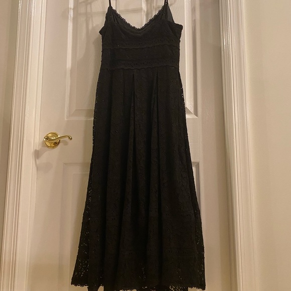 ✨ HOST PICK ✨ NSR Sleeveless Lace Midi Dress Black - S - NWT - peekaboo midriff - Picture 11 of 14